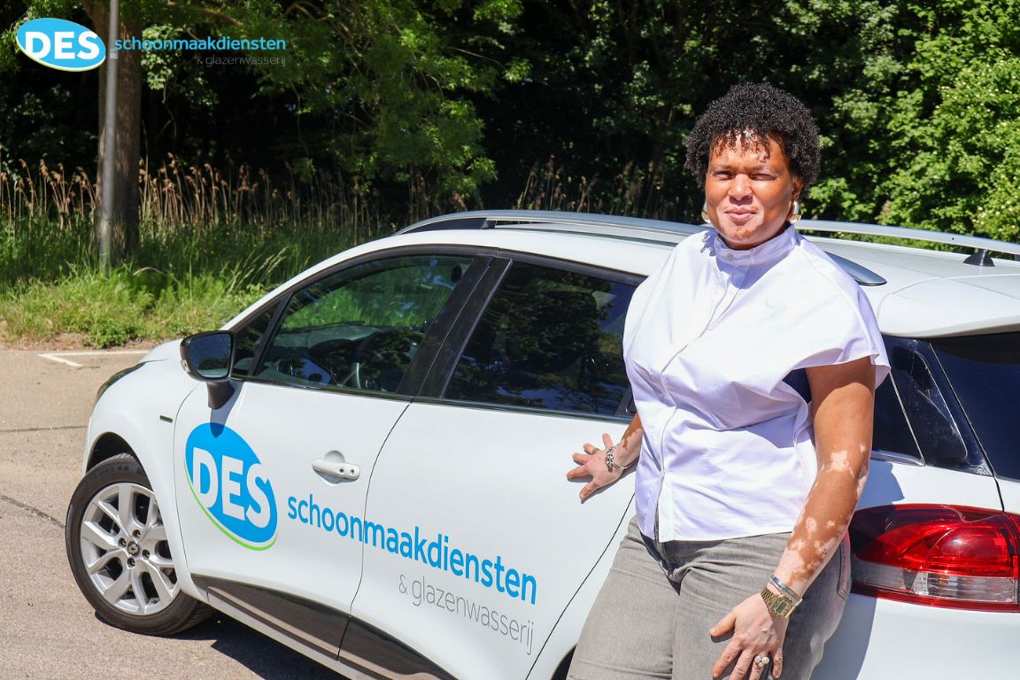 DES teamlid aan het werk